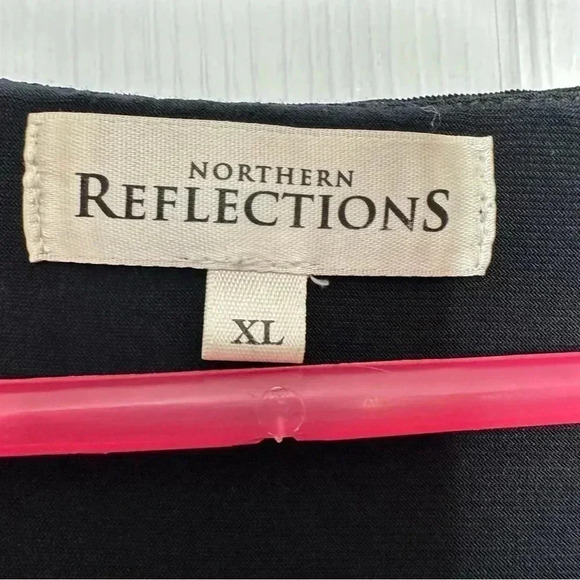 Northern Reflections  Floral Blouse Black, Purple, & Blue Size Extra Large - Picture 5 of 16